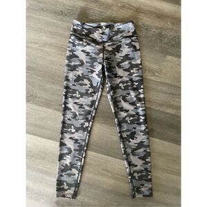 Reebok Camo Athletic Gym Leggings Women’s Medium